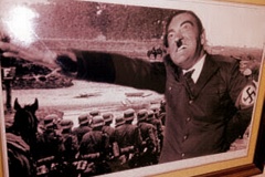 Leka-Kruta-ne-rolin-e-Hitlerit
