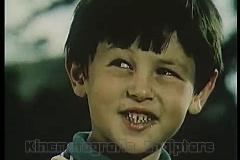 Nje-gjeneral-kapet-rob-1980.mp4_snapshot_18.29_2021.01.18_23.21.14