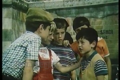 Nje-gjeneral-kapet-rob-1980.mp4_snapshot_23.47_2021.01.18_23.33.13