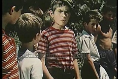 Nje-gjeneral-kapet-rob-1980.mp4_snapshot_04.08_2021.01.18_23.01.05