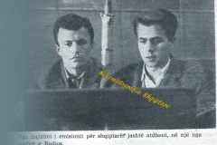 Nga-incizimi-i-emisionit-per-shqiptaret-jashte-atdheut-ne-nje-nga-studiot-e-radios