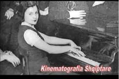 ajo-ishte-edhe-nje-pianiste-e-mire