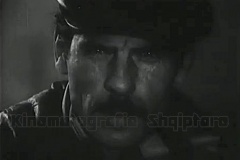 Vjeshte-e-nxehte-41-1985.mp4_snapshot_00.45_2021.02.28_20.02.04